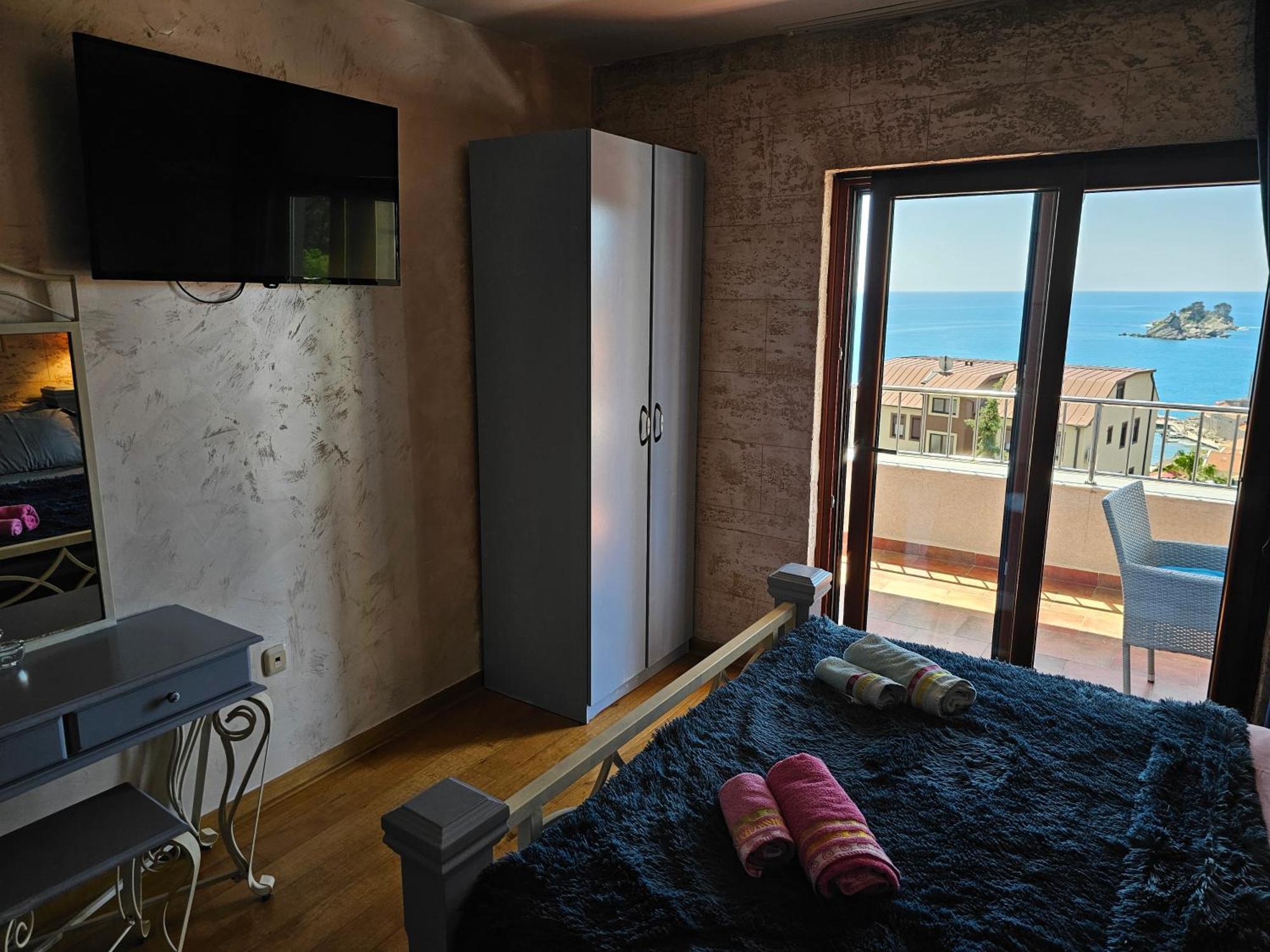 Medin Apartments Bluvista Petrovac Dış mekan fotoğraf